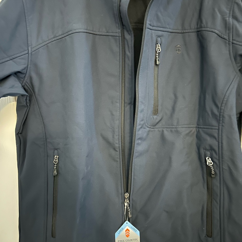 Free Country Softshell Jacket - Picture 4 of 5